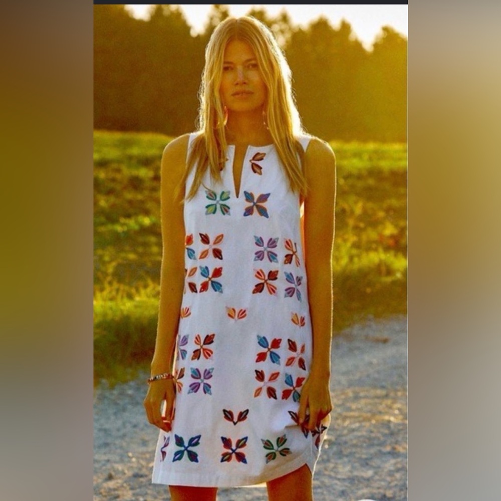 Anthropologie embroidered shift dress